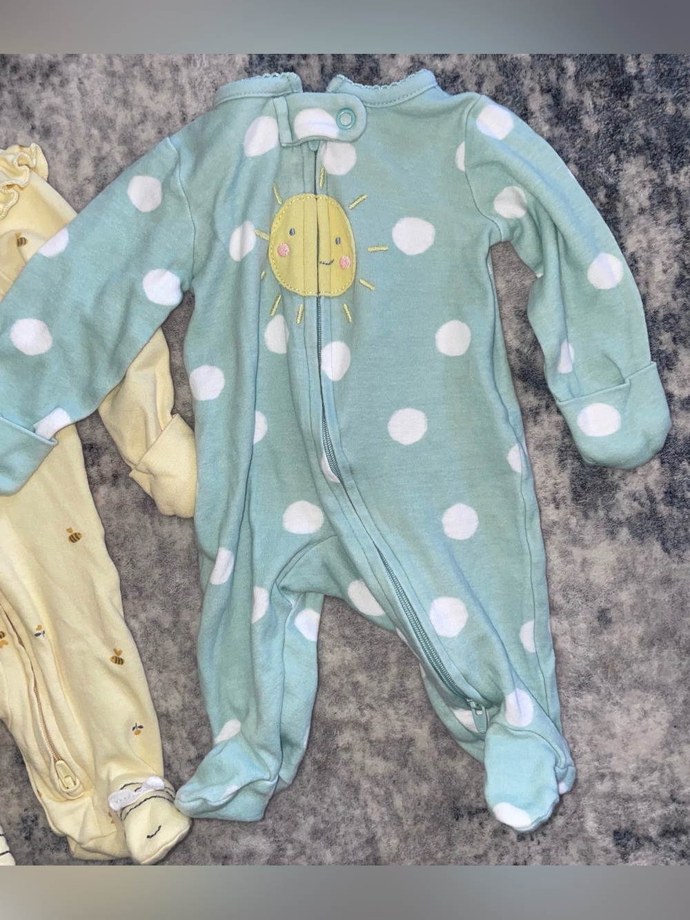 Carters footie bodysuits size newborn - Picture 2 of 4